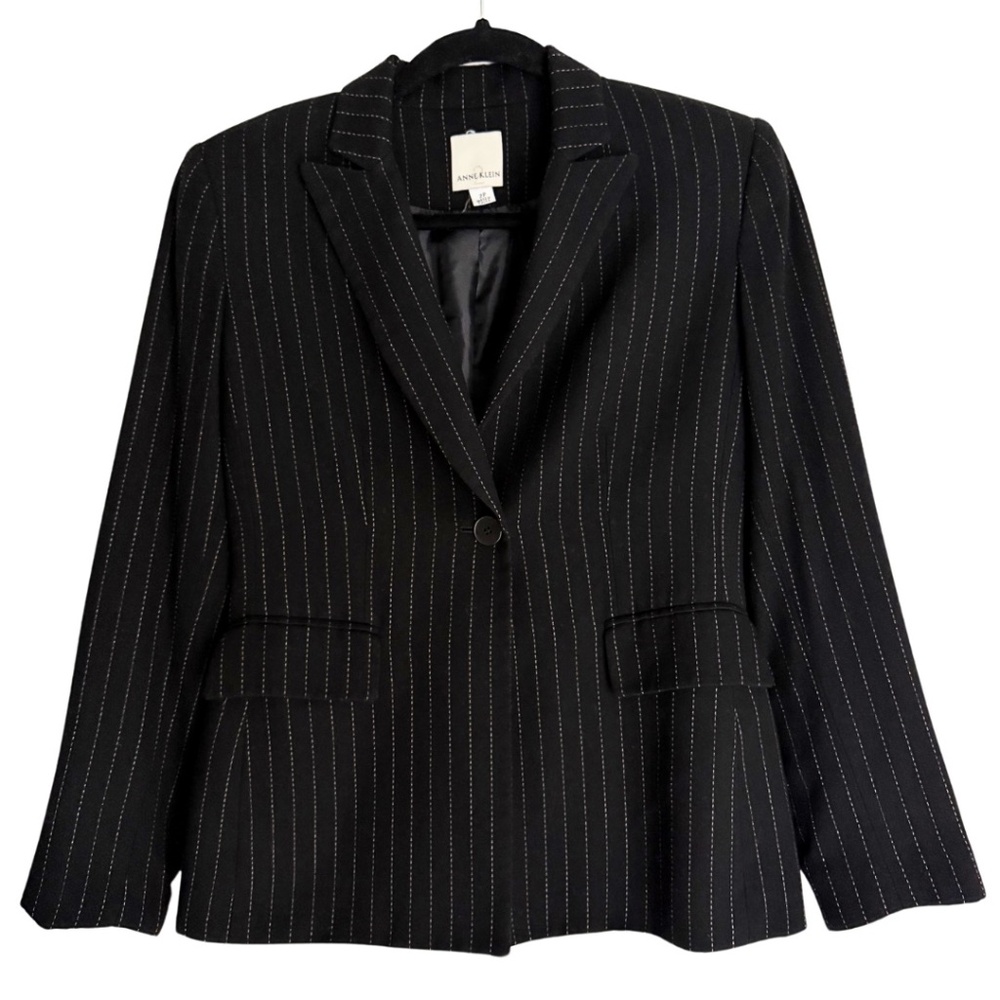 Anne Klein Women’s Button Front Pinstriped Black Blazer [US 2P]